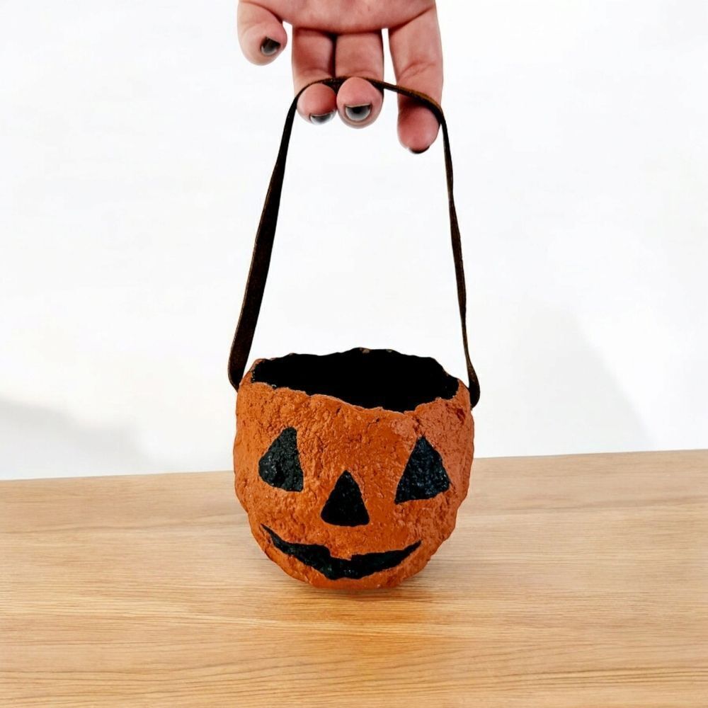 Vintage 1992 Paper Mache Halloween Jack-O-Lantern Pumpkin Leather Handle Bucket